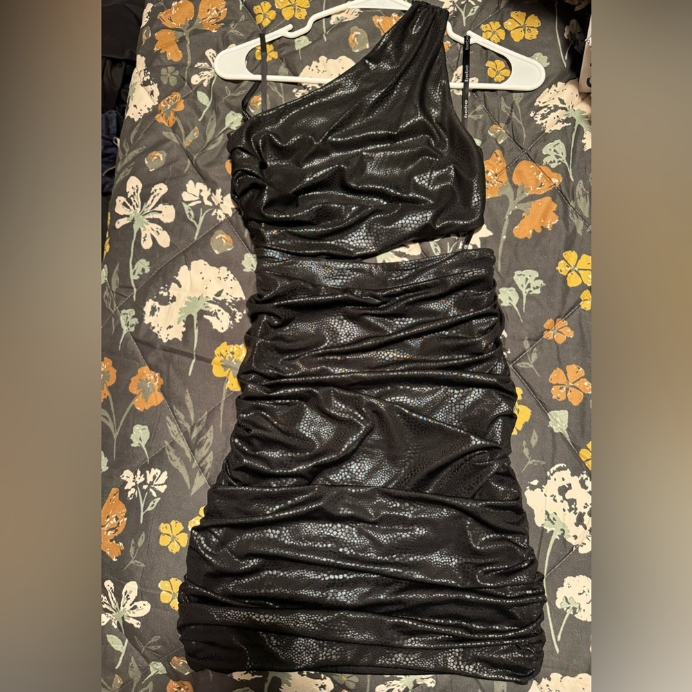 Bebe cocktail dress!🔥